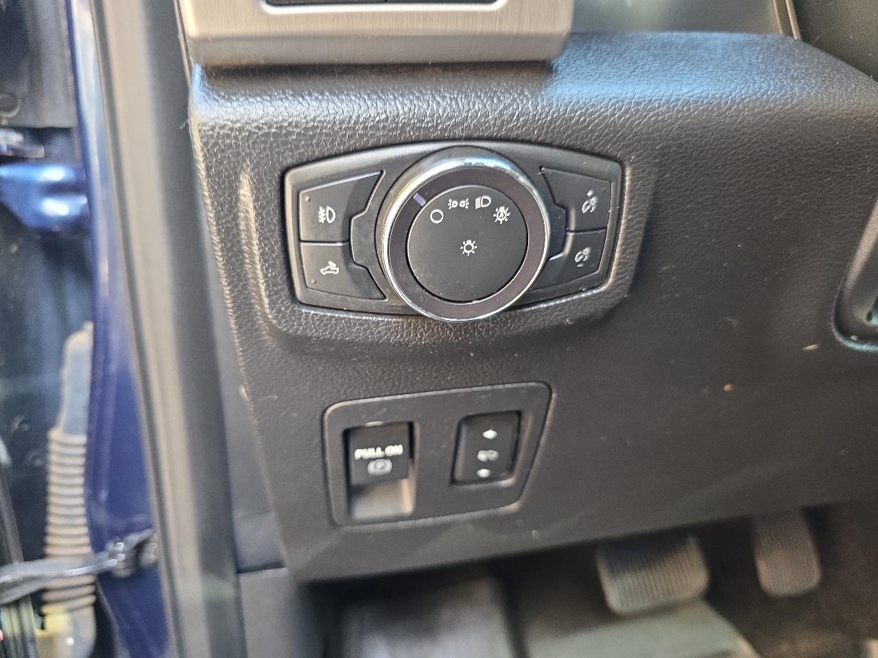 Ford F-150 Platinum 4WD SuperCrew 5.5' Box 2020