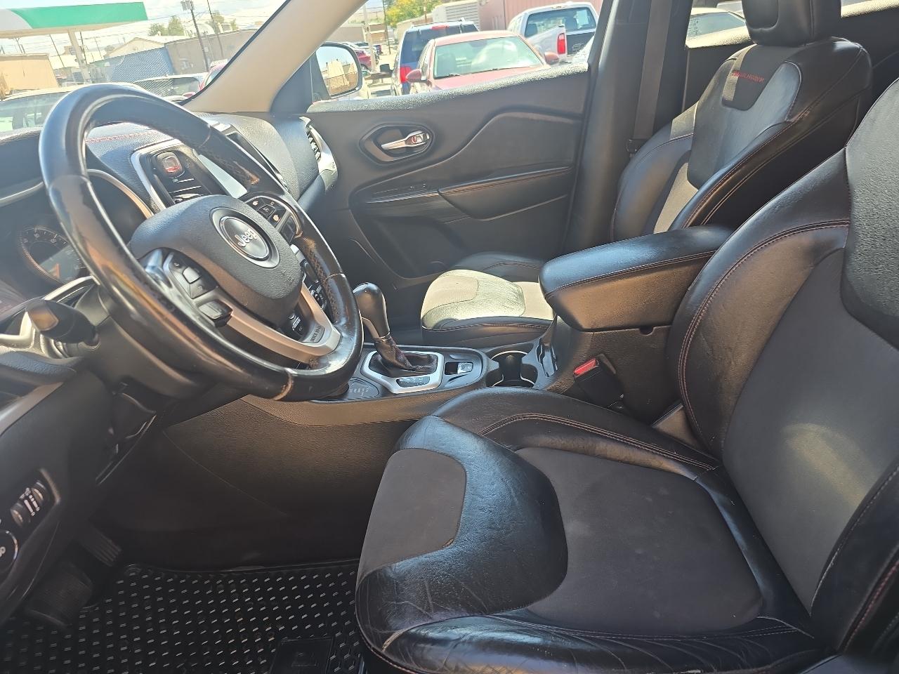Jeep Cherokee 4WD 4dr Trailhawk 2015