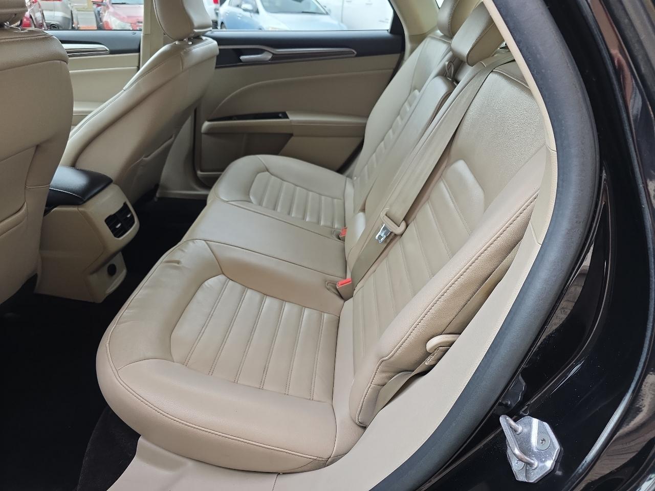 Ford Fusion SE FWD 2017