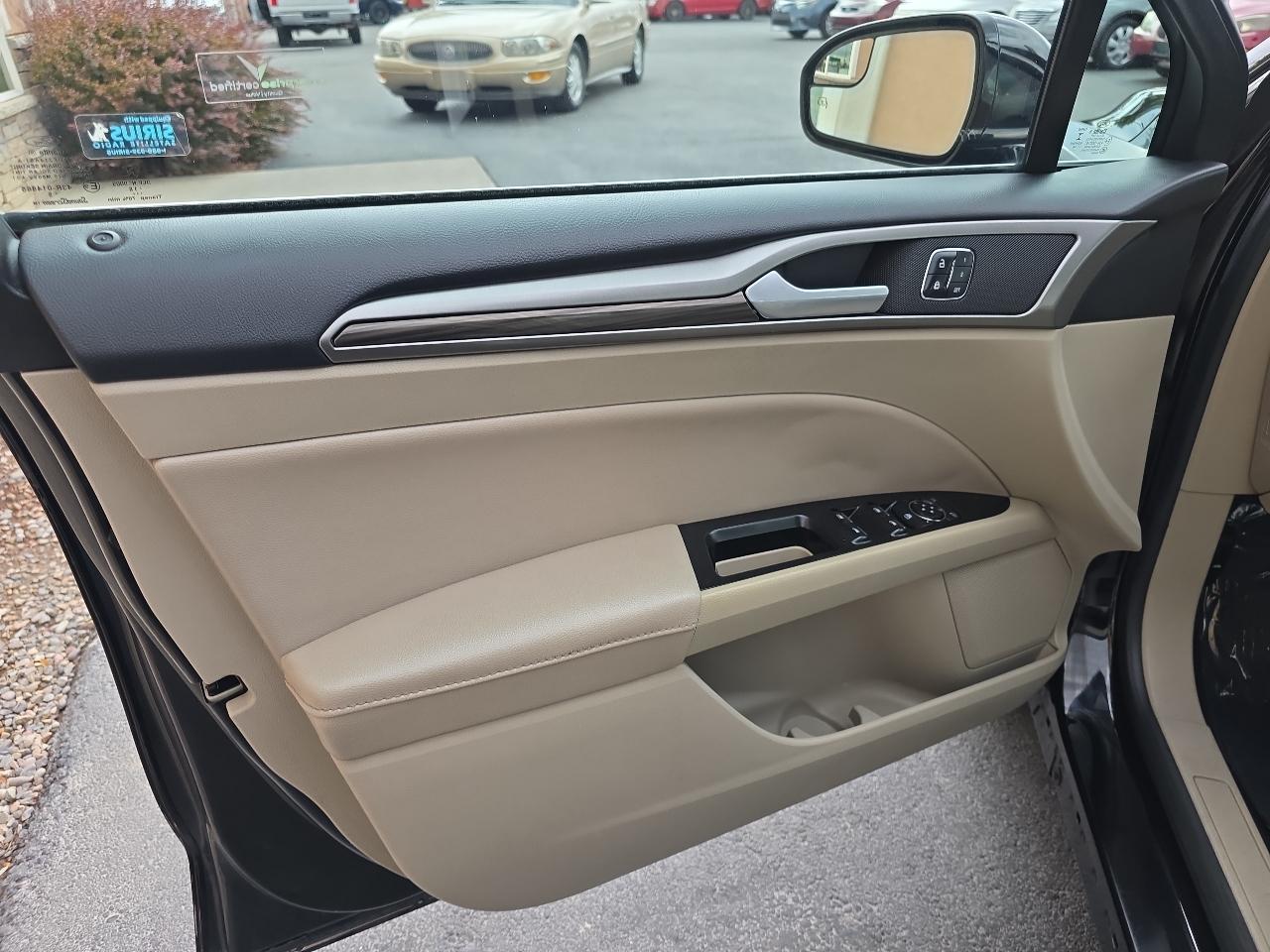 Ford Fusion SE FWD 2017
