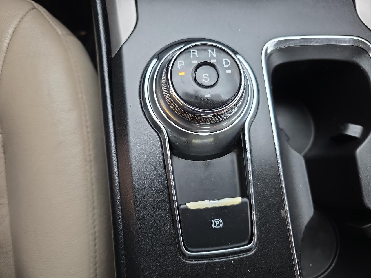 Ford Fusion SE FWD 2017