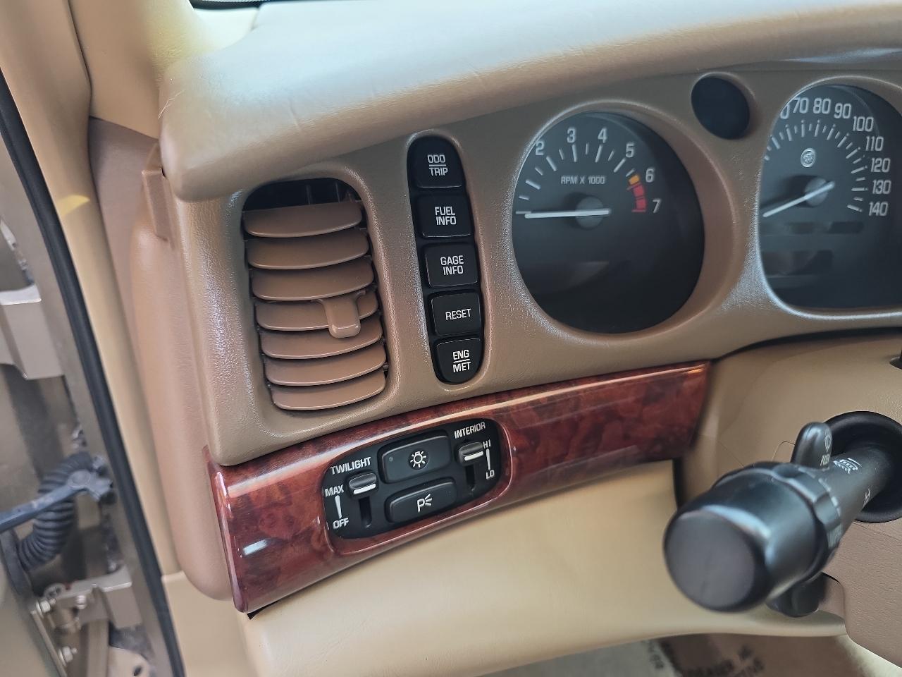Buick LeSabre 4dr Sdn Limited 2005