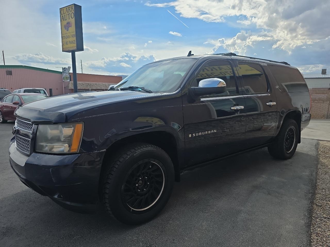 Chevrolet Suburban 4WD 4dr 1500 LTZ 2007