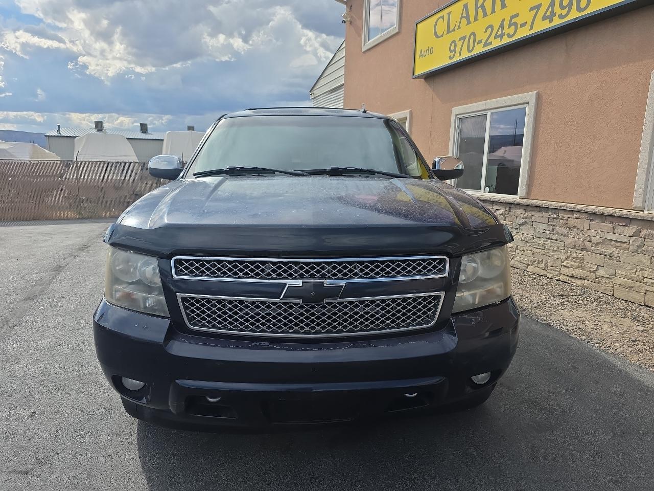 Chevrolet Suburban 4WD 4dr 1500 LTZ 2007