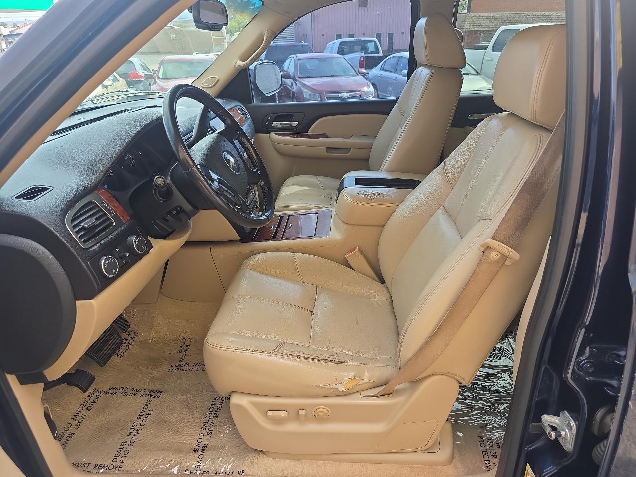 Chevrolet Suburban 4WD 4dr 1500 LTZ 2007