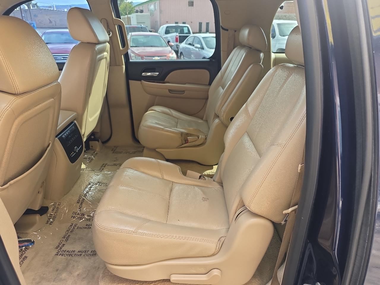 Chevrolet Suburban 4WD 4dr 1500 LTZ 2007