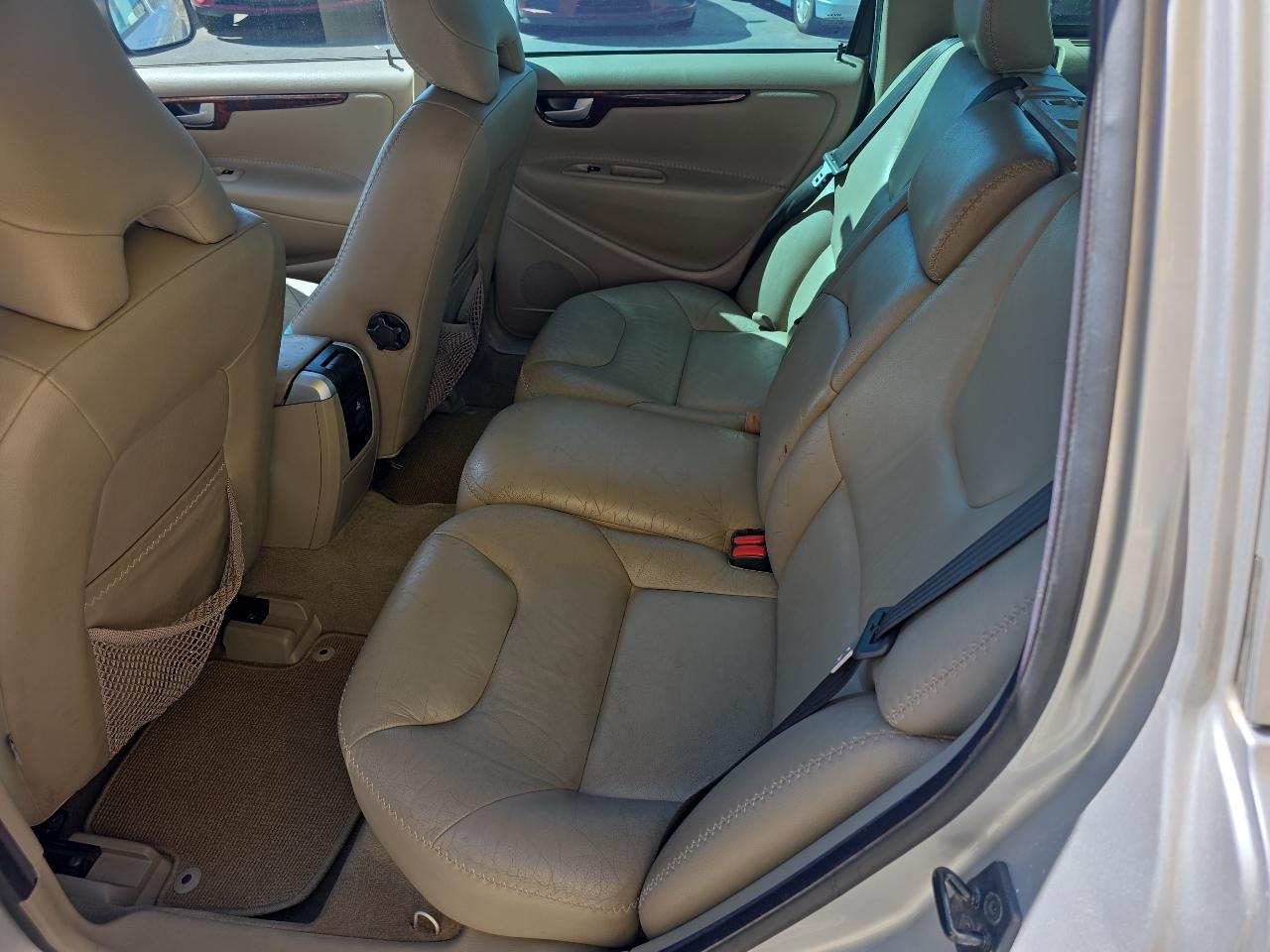 Volvo XC70 2.5L Turbo AWD 2006