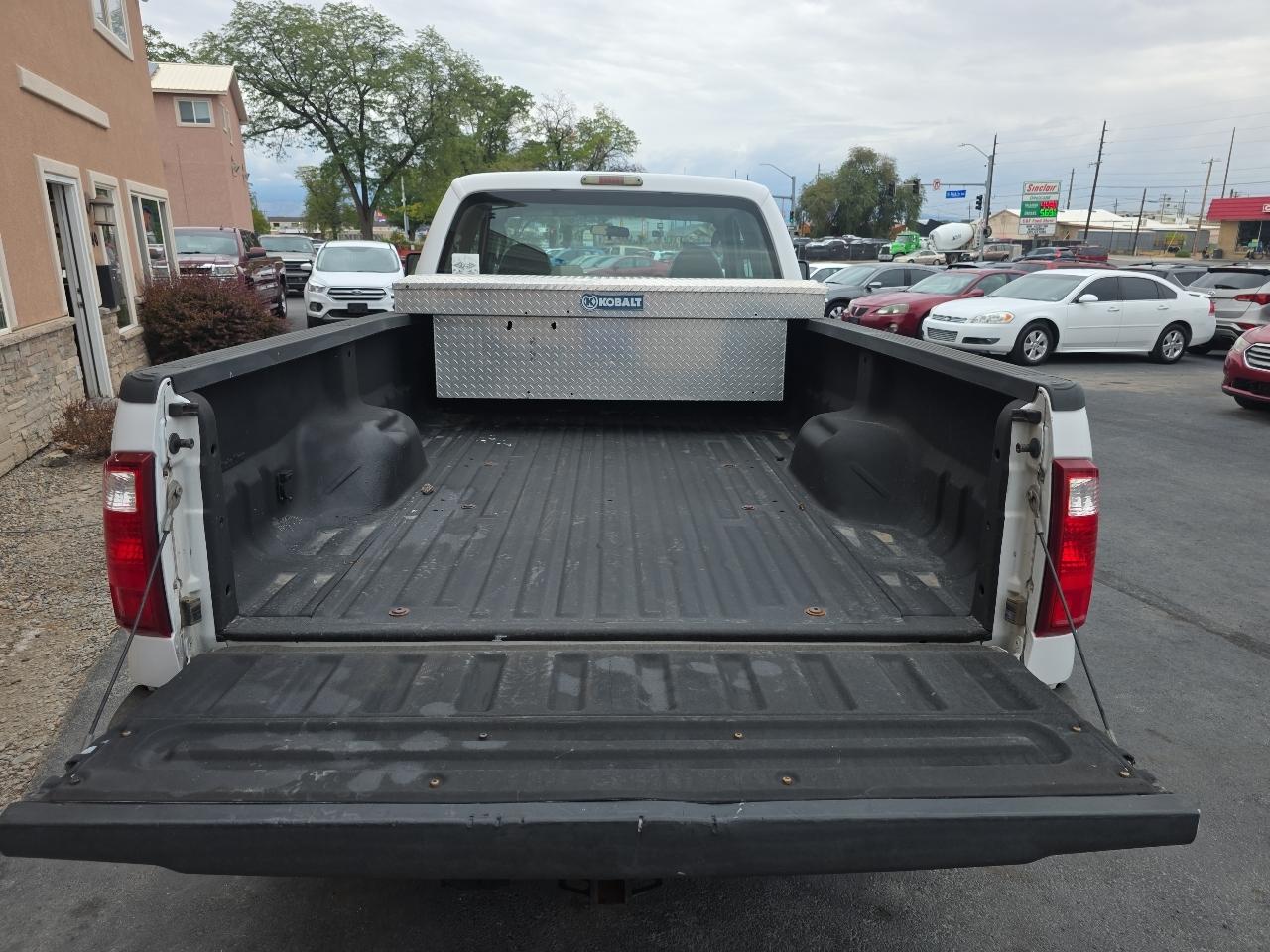 Ford Super Duty F-250 SRW 2WD SuperCab 142" XL 2008