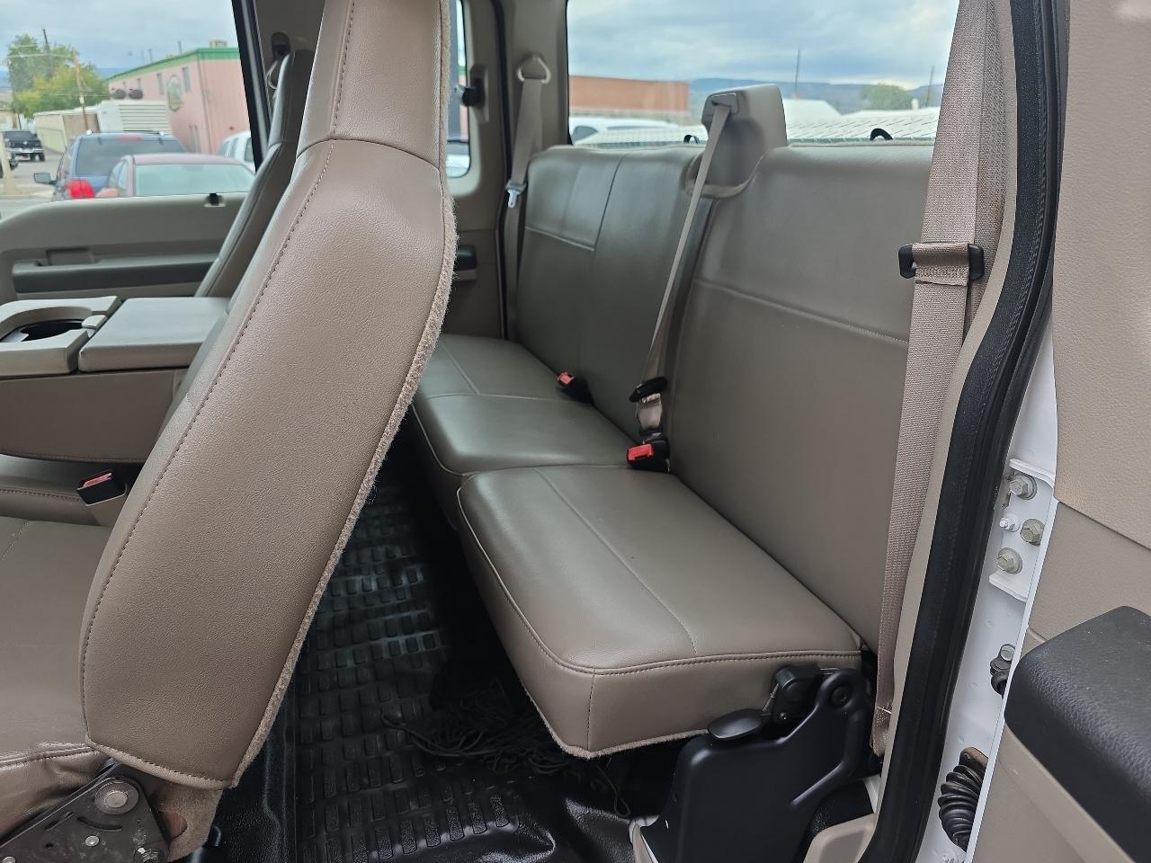 Ford Super Duty F-250 SRW 2WD SuperCab 142" XL 2008