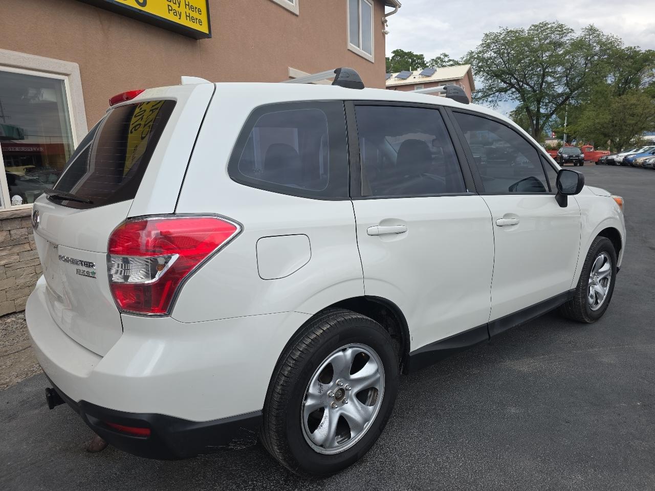 Subaru Forester 4dr Man 2.5i PZEV 2016