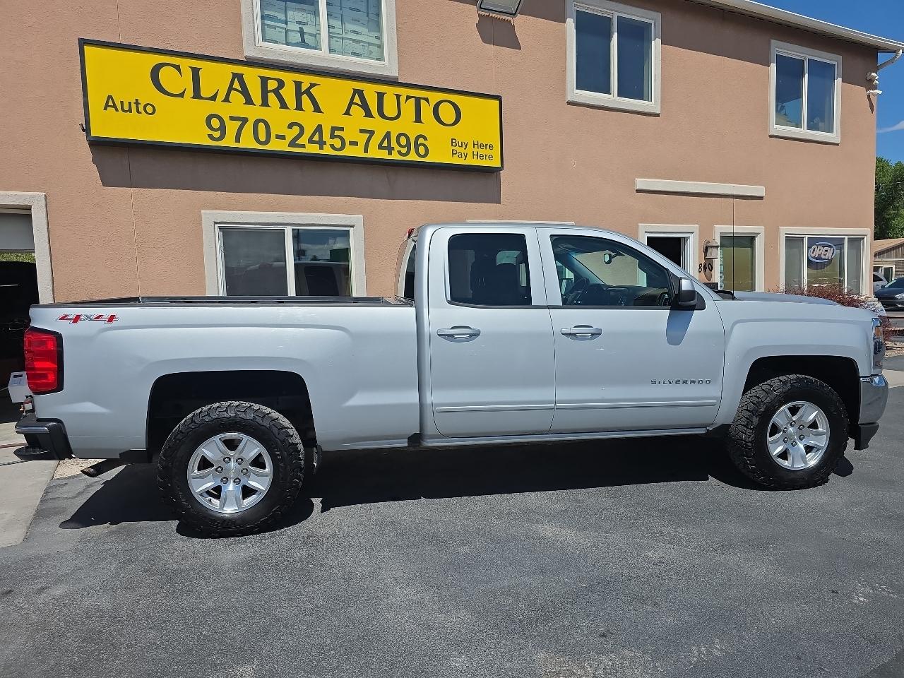 Chevrolet Silverado 1500 4WD Double Cab 143.5" LT w/1LT 2017
