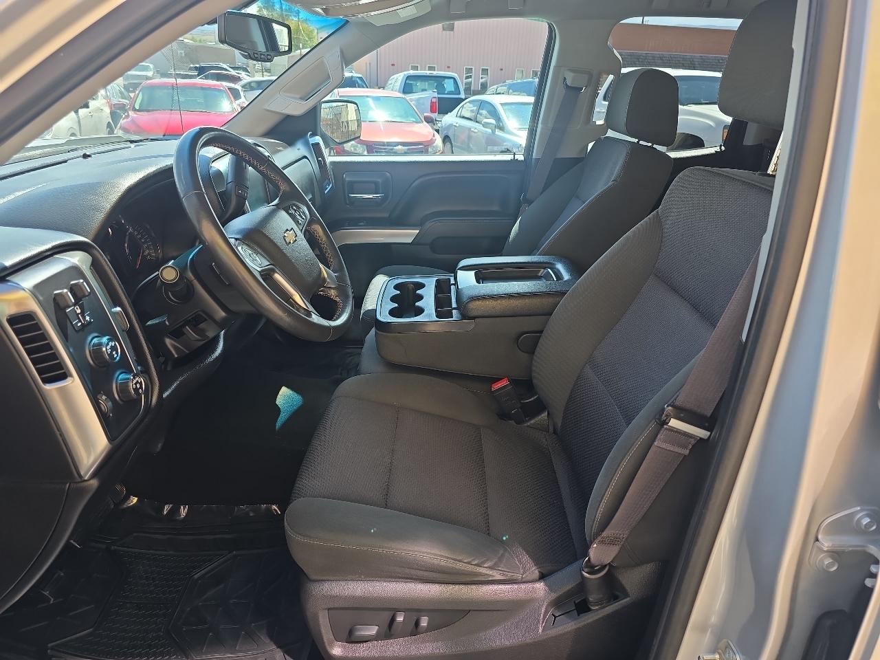 Chevrolet Silverado 1500 4WD Double Cab 143.5" LT w/1LT 2017