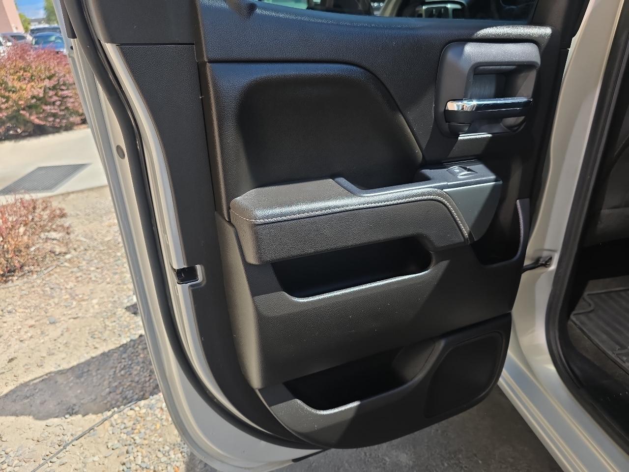 Chevrolet Silverado 1500 4WD Double Cab 143.5" LT w/1LT 2017