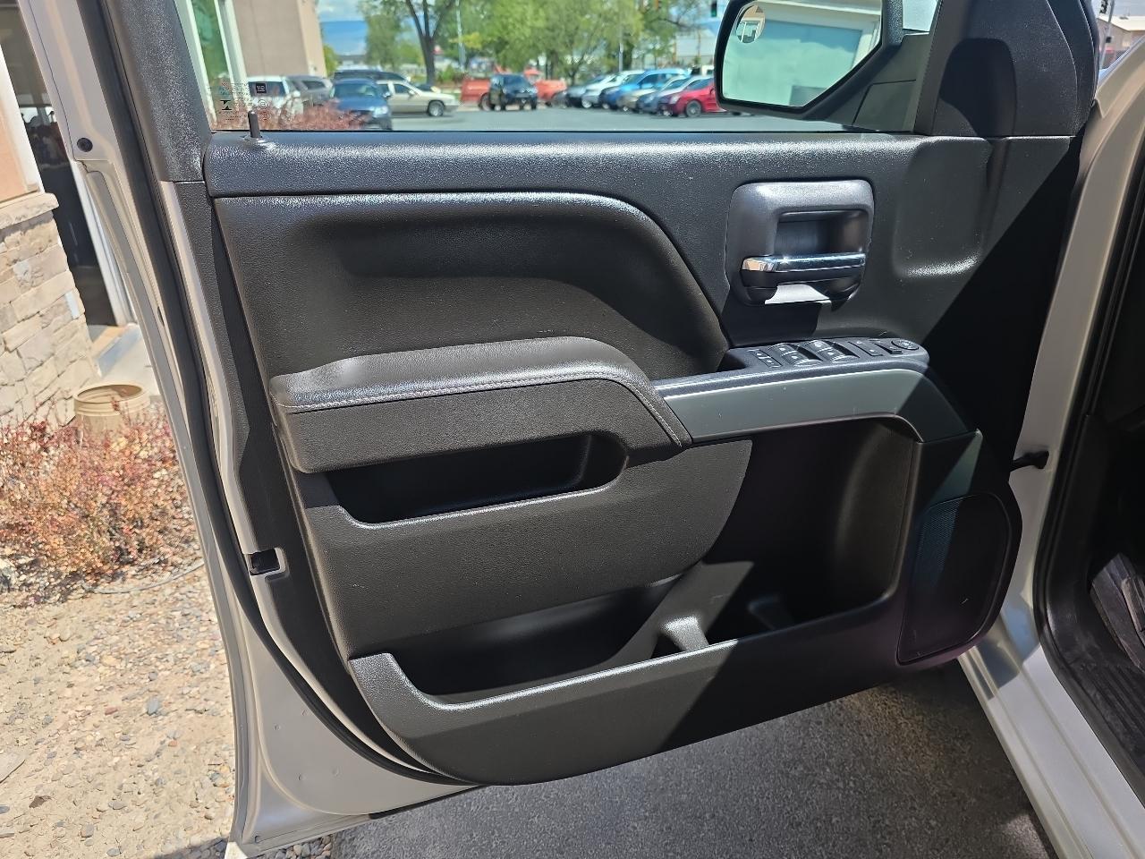 Chevrolet Silverado 1500 4WD Double Cab 143.5" LT w/1LT 2017