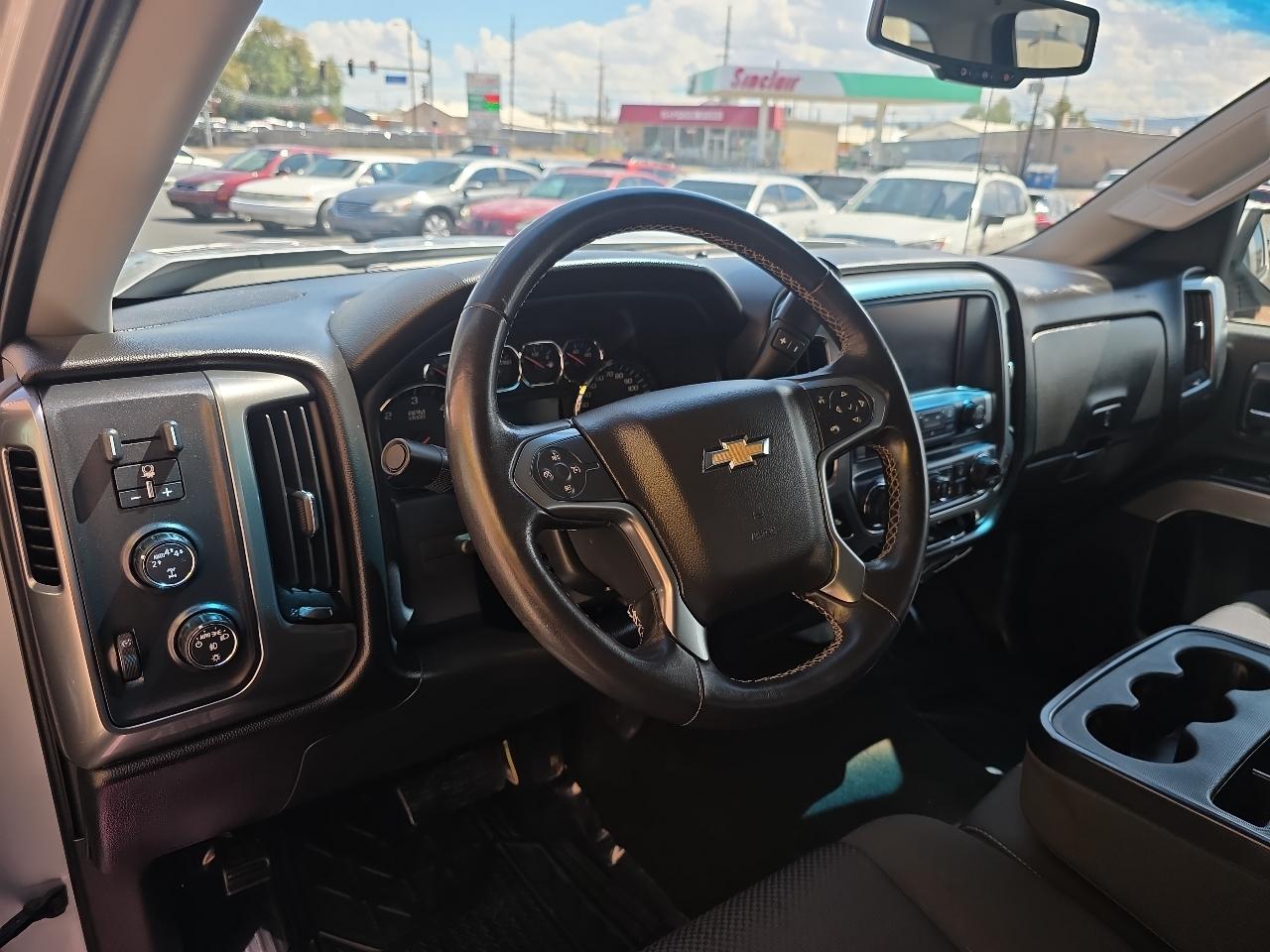 Chevrolet Silverado 1500 4WD Double Cab 143.5" LT w/1LT 2017