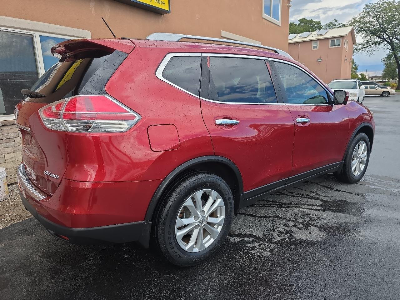 Nissan Rogue AWD 4dr SV 2016