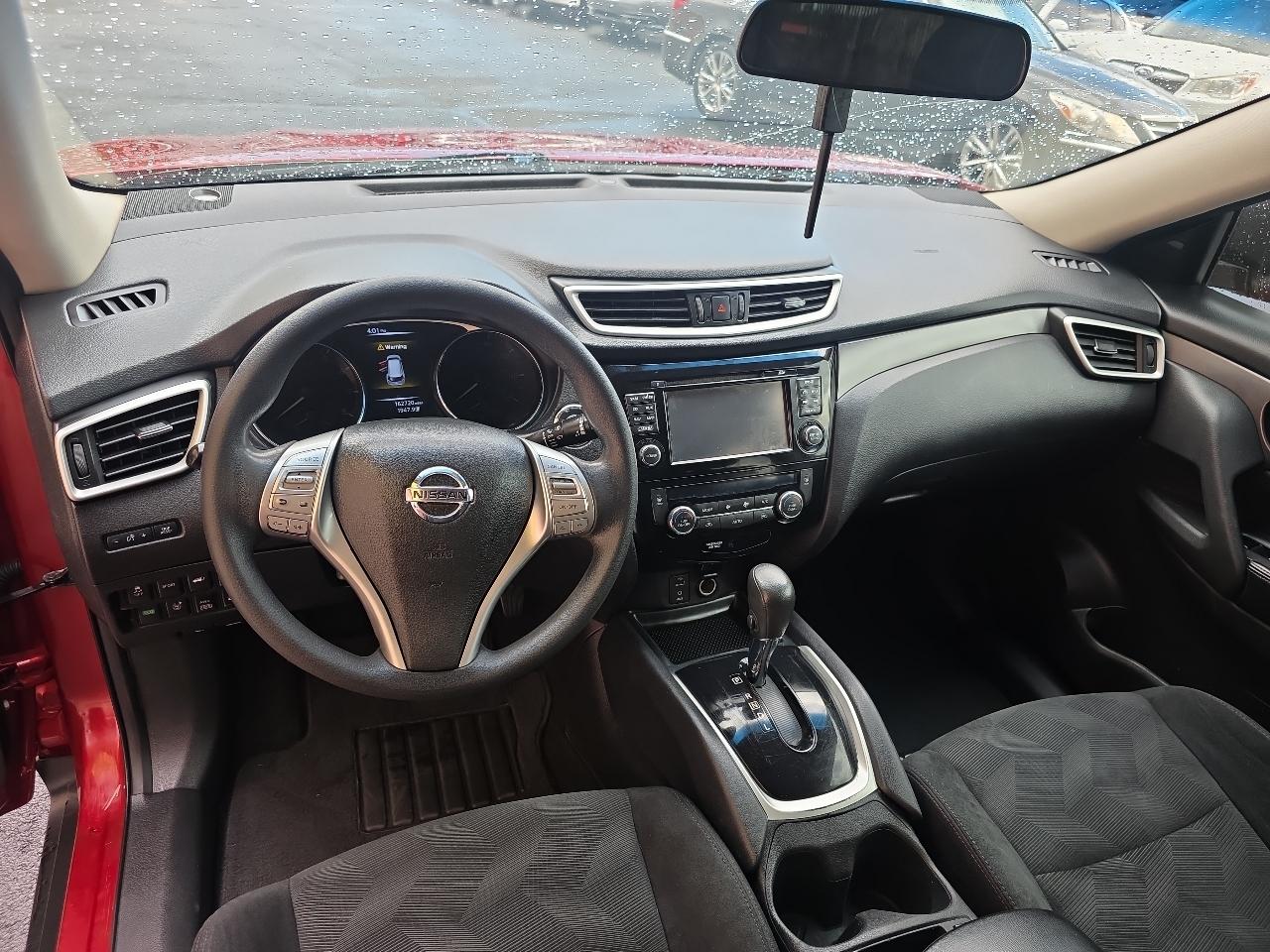 Nissan Rogue AWD 4dr SV 2016