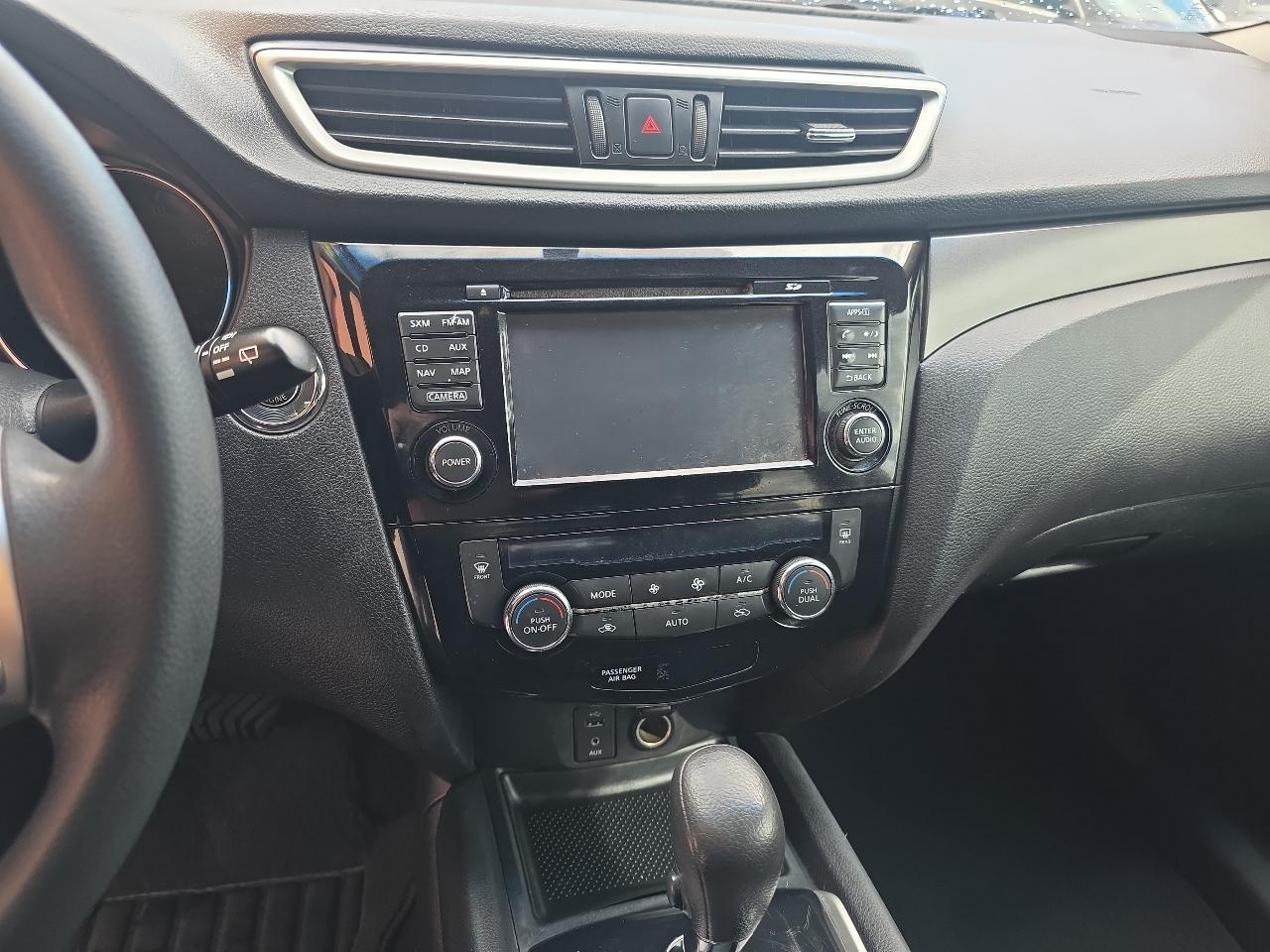 Nissan Rogue AWD 4dr SV 2016