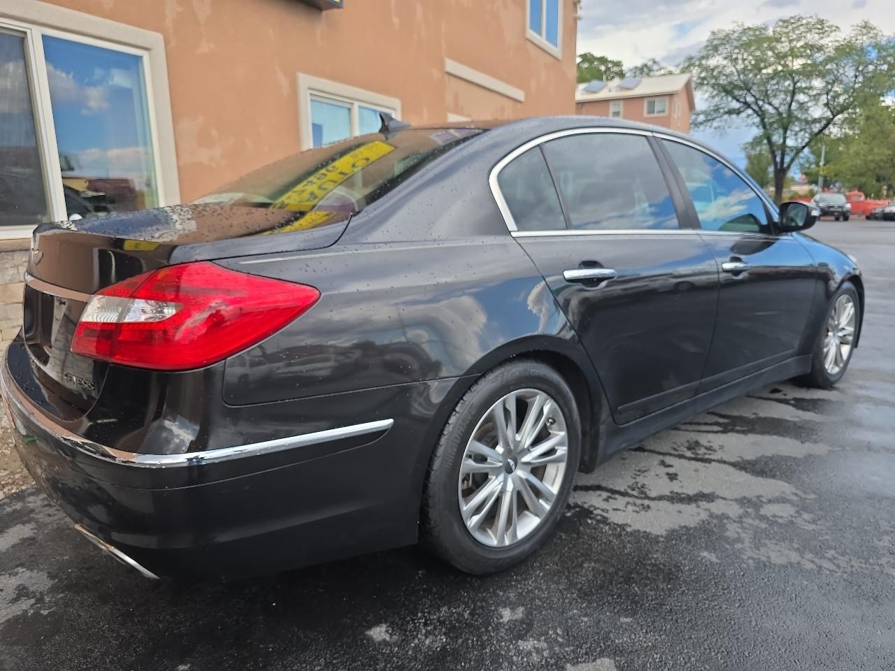 Hyundai Genesis 4dr Sdn V6 3.8L 2014