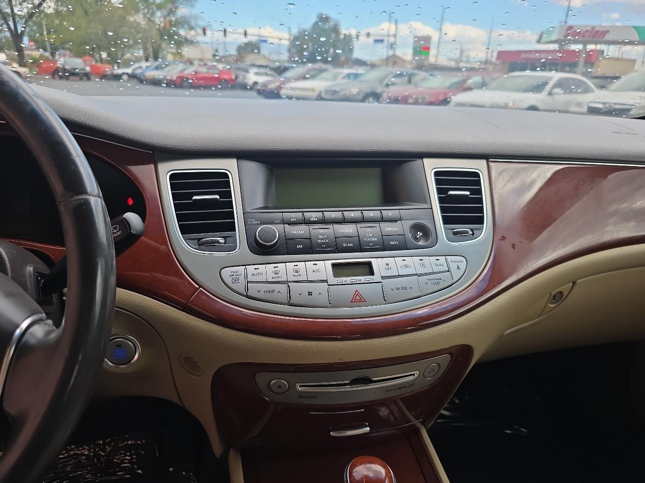 Hyundai Genesis 4dr Sdn V6 3.8L 2014