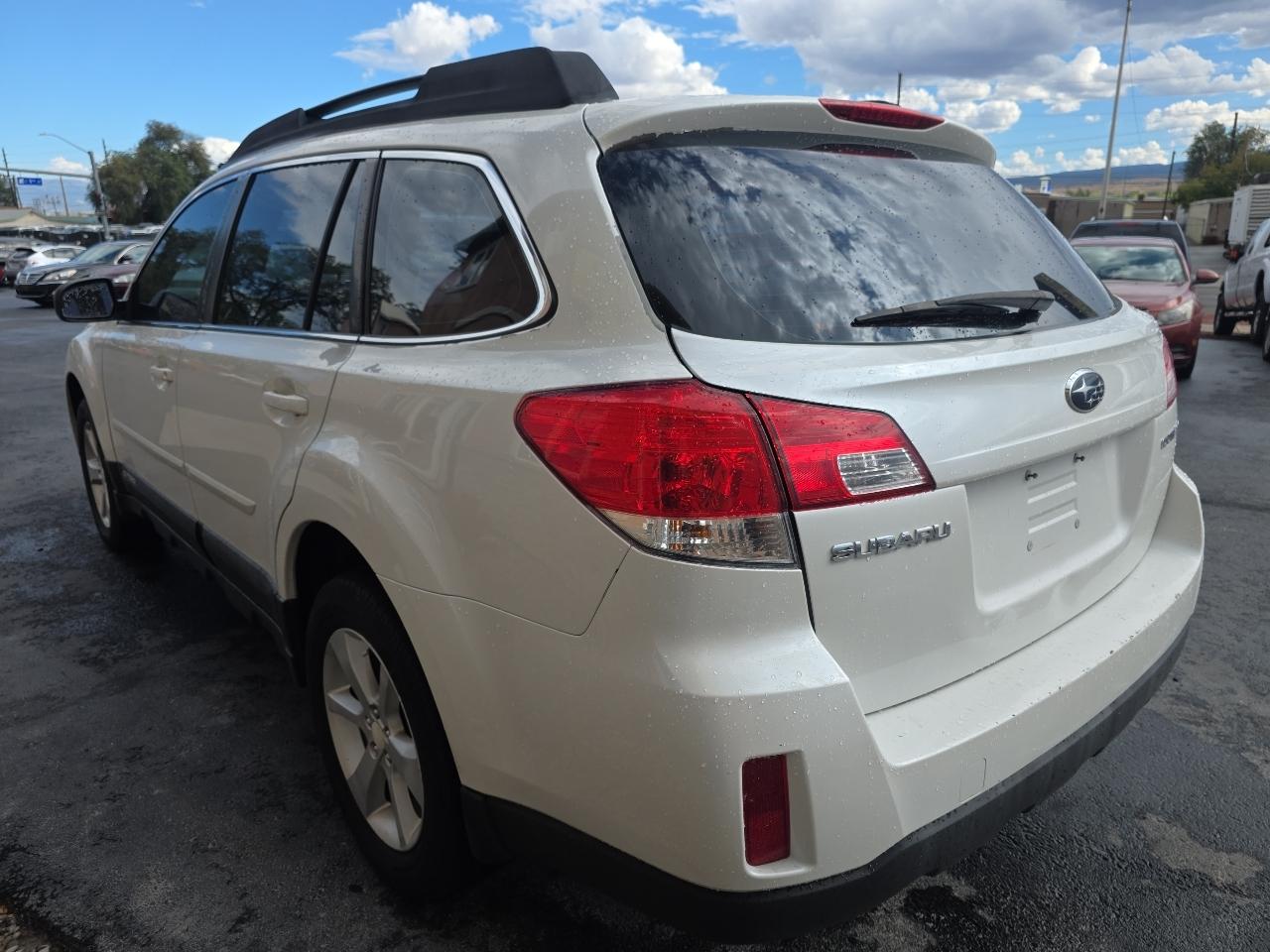 Subaru Outback 4dr Wgn H4 Auto 2.5i 2014