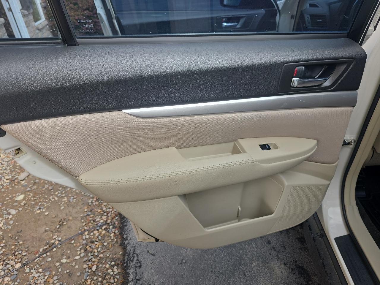 Subaru Outback 4dr Wgn H4 Auto 2.5i 2014
