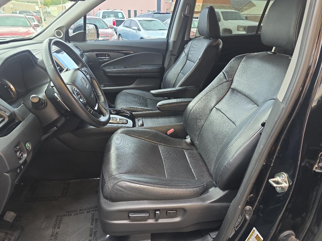 Honda Pilot AWD 4dr Elite w/RES & Navi 2016