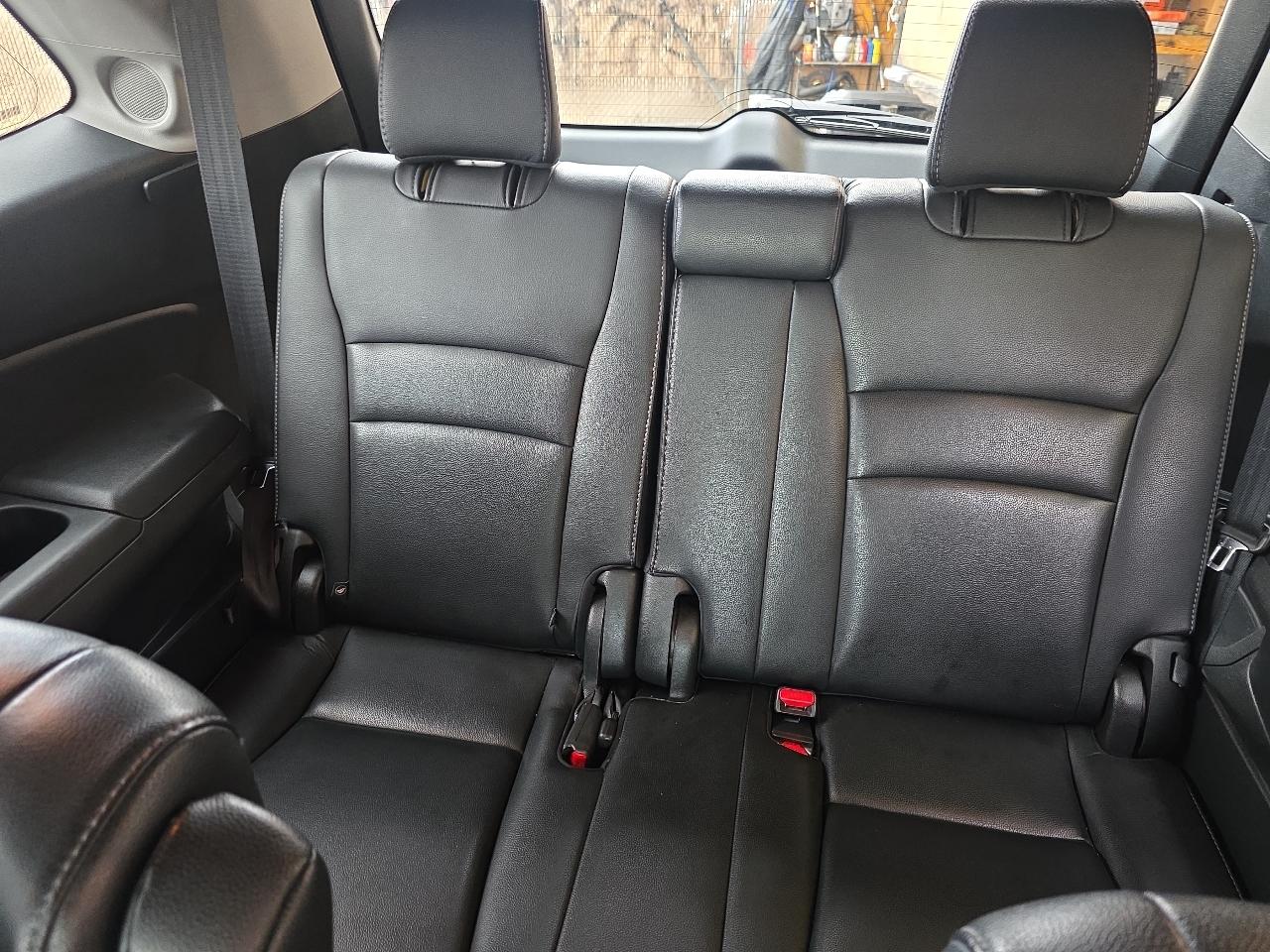 Honda Pilot AWD 4dr Elite w/RES & Navi 2016