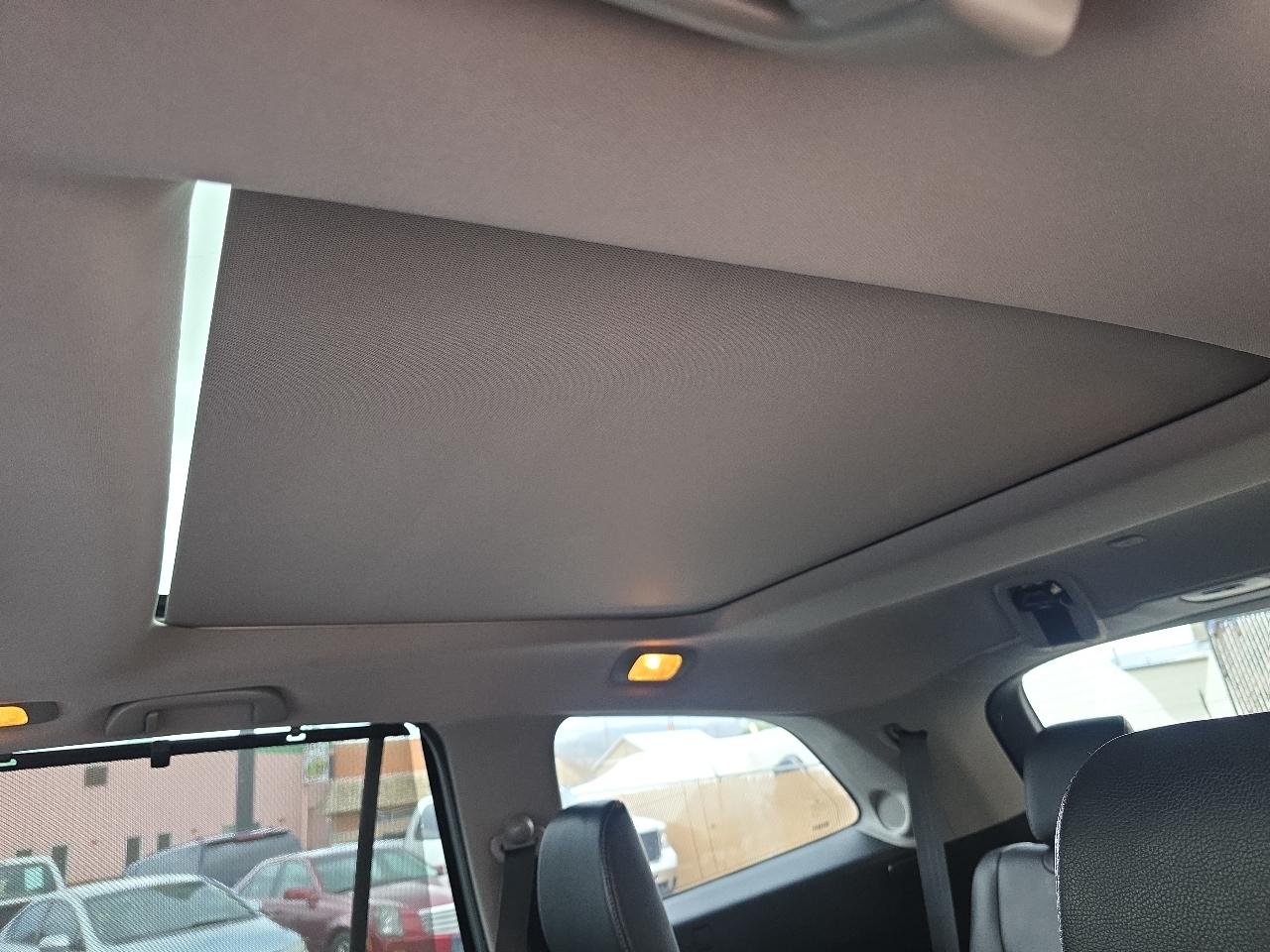 Honda Pilot AWD 4dr Elite w/RES & Navi 2016