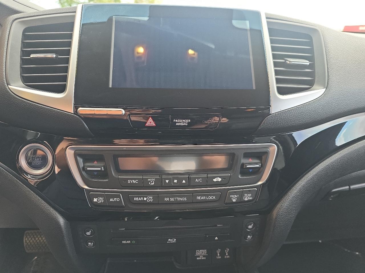 Honda Pilot AWD 4dr Elite w/RES & Navi 2016