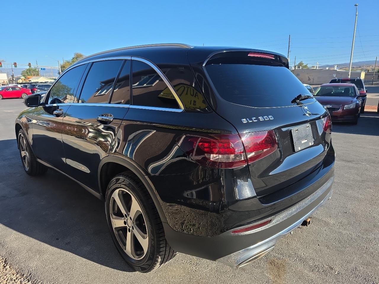 Mercedes-Benz GLC 4MATIC 4dr GLC 300 2016