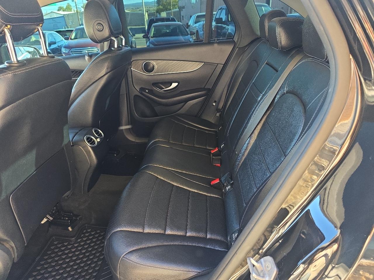 Mercedes-Benz GLC 4MATIC 4dr GLC 300 2016
