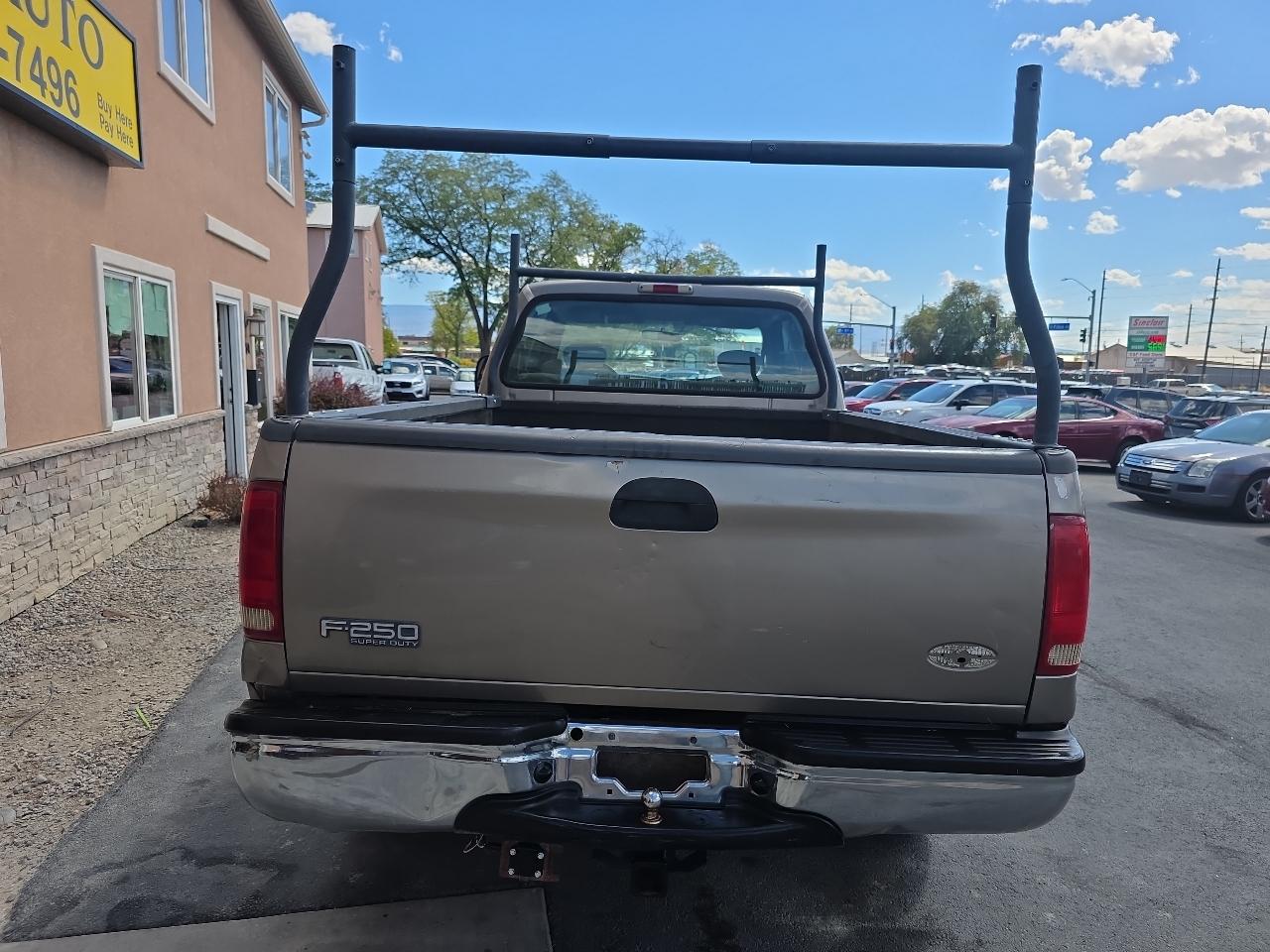 Ford Super Duty F-250 Supercab 142" XLT 4WD 2002
