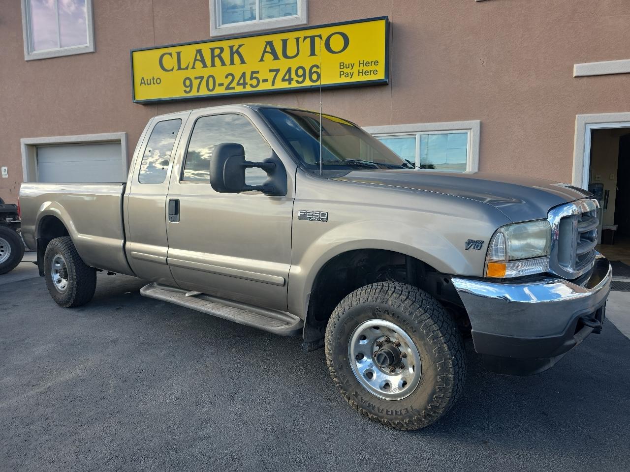 2002 Ford Super Duty F-250 Supercab 142" XLT 4WD