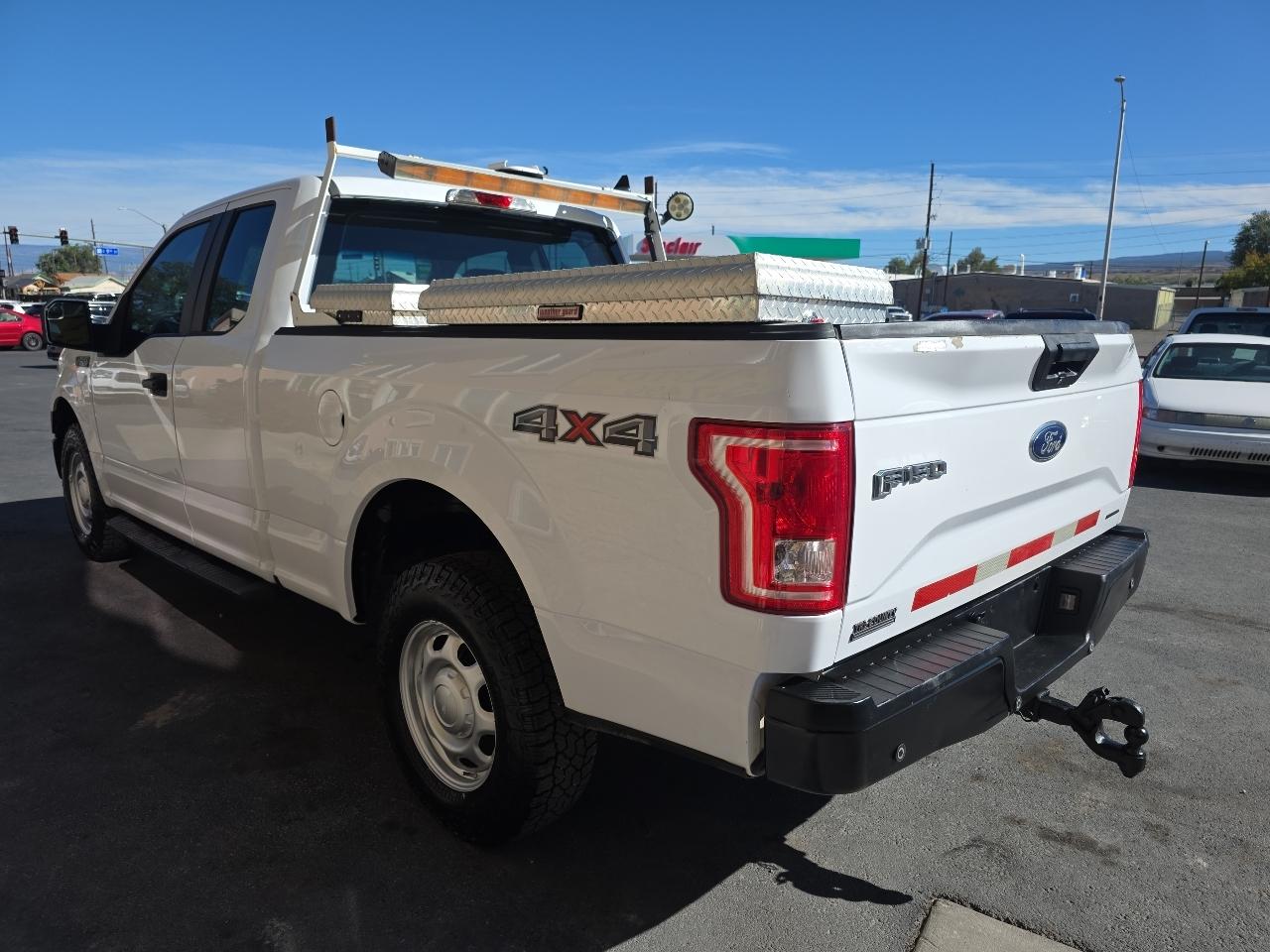 Ford F-150 4WD SuperCab 145" Lariat 2016
