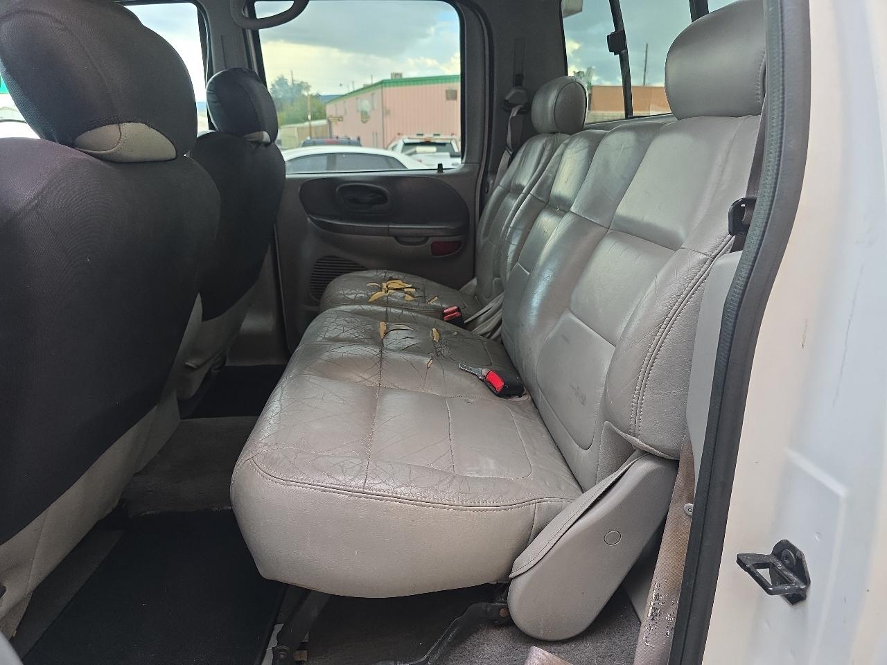 Ford F-150 SuperCrew Crew Cab 139" Lariat 4WD 2001