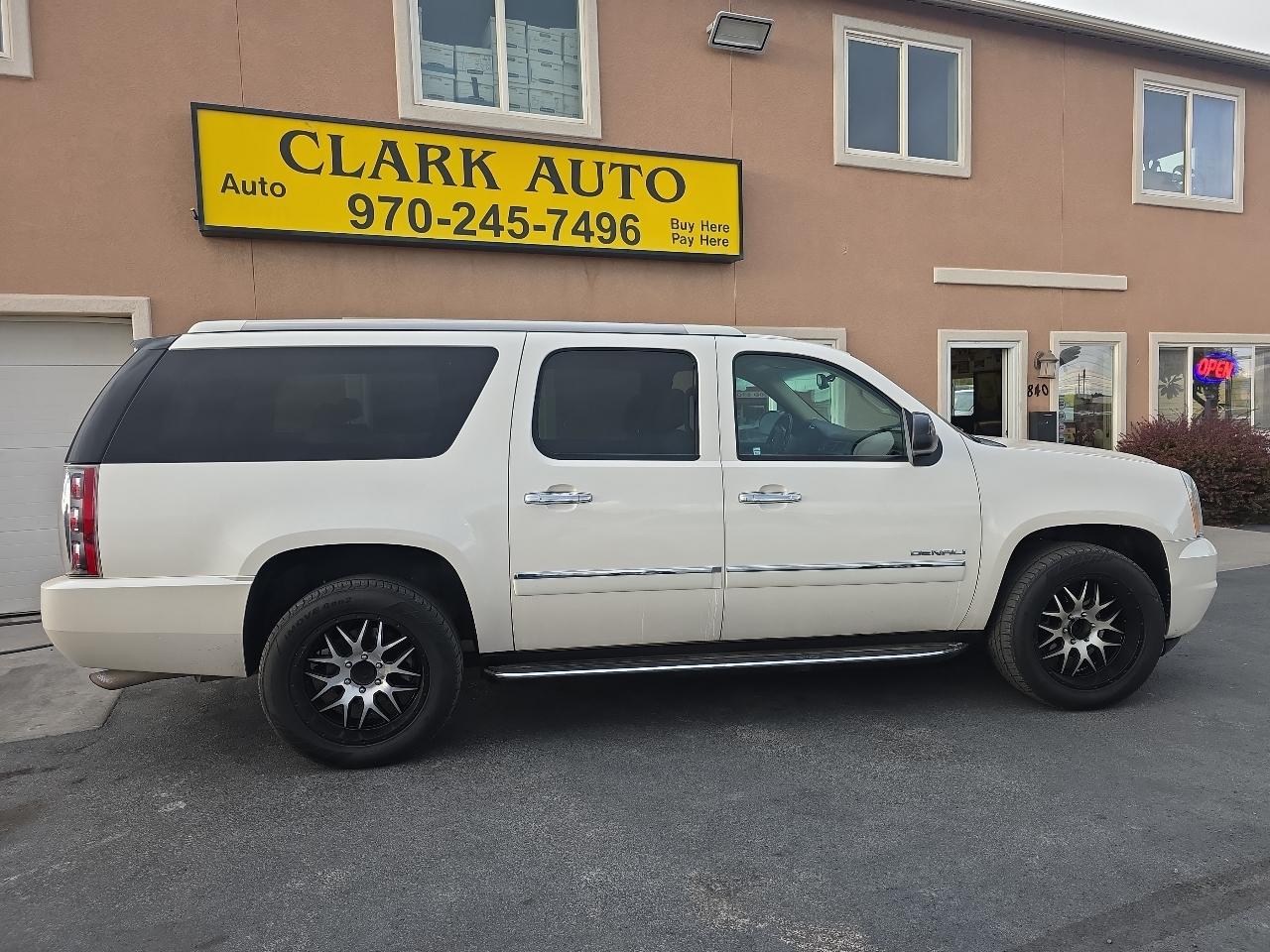 GMC Yukon XL AWD 4dr Denali 2014