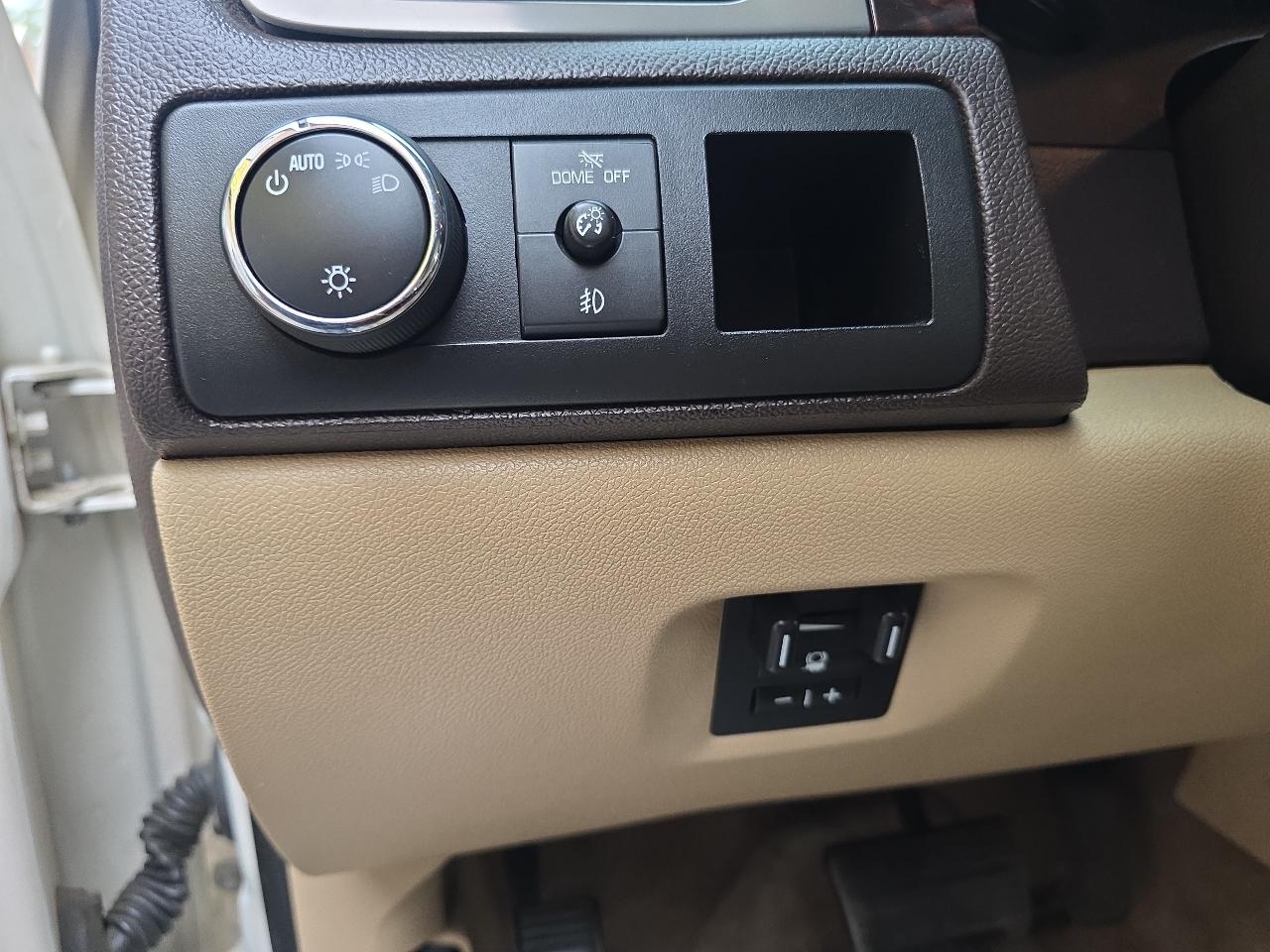 GMC Yukon XL AWD 4dr Denali 2014