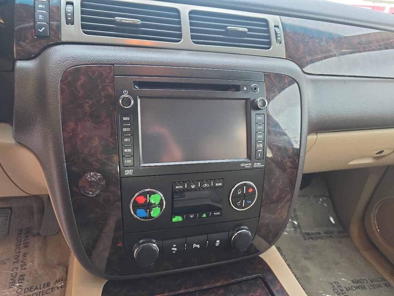 GMC Yukon XL AWD 4dr Denali 2014
