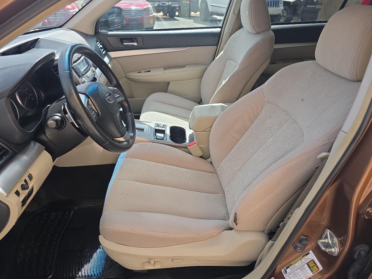 Subaru Outback 4dr Wgn H4 Auto 2.5i Premium 2013
