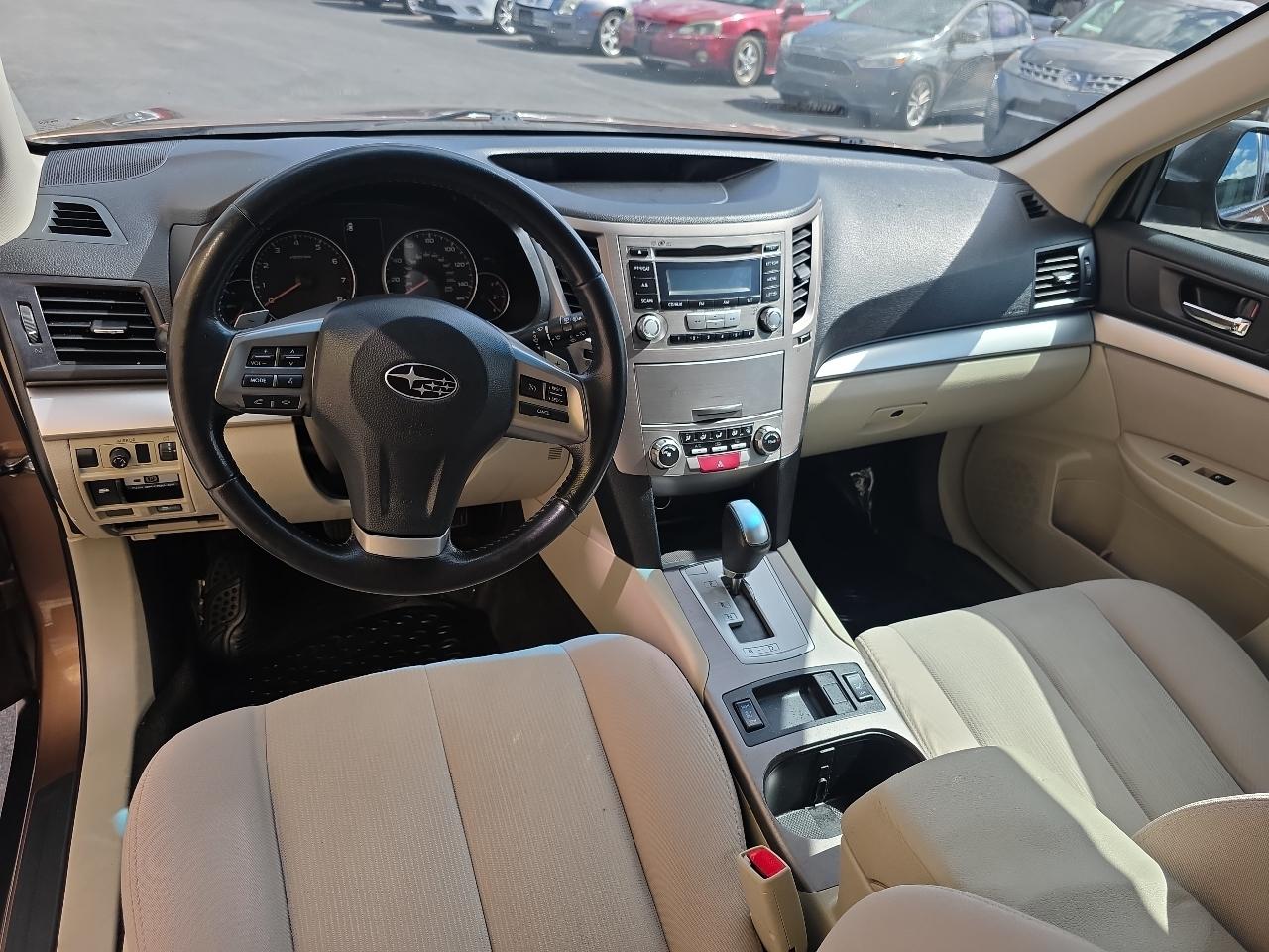 Subaru Outback 4dr Wgn H4 Auto 2.5i Premium 2013