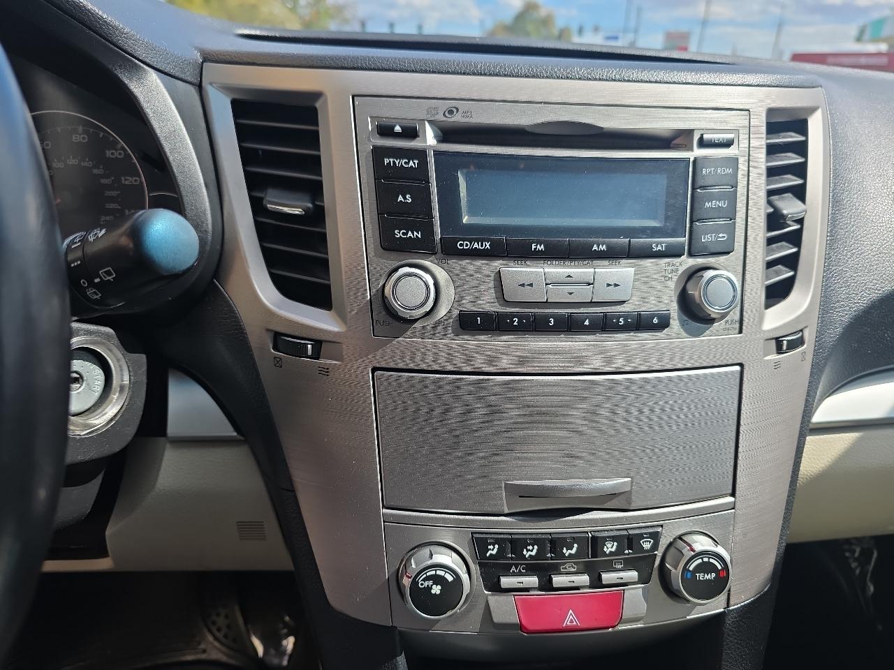 Subaru Outback 4dr Wgn H4 Auto 2.5i Premium 2013