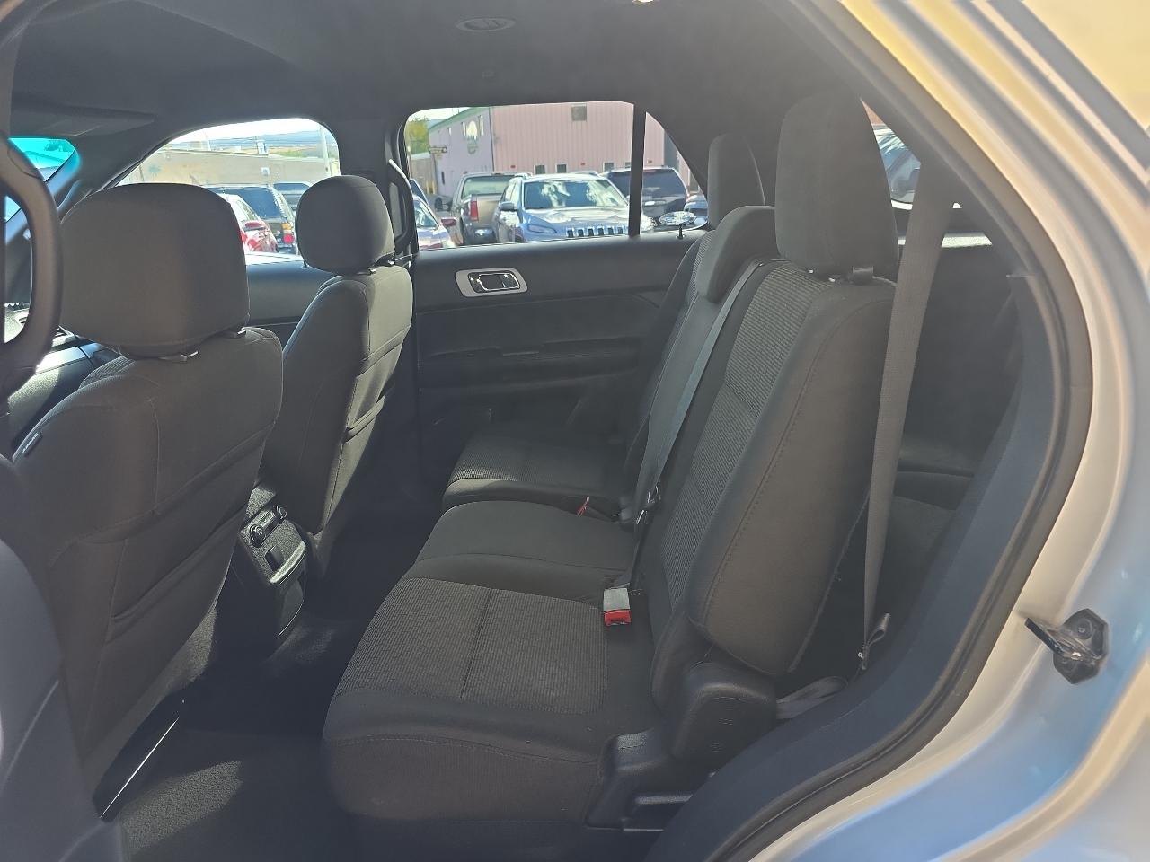 Ford Explorer 4WD 4dr XLT 2012