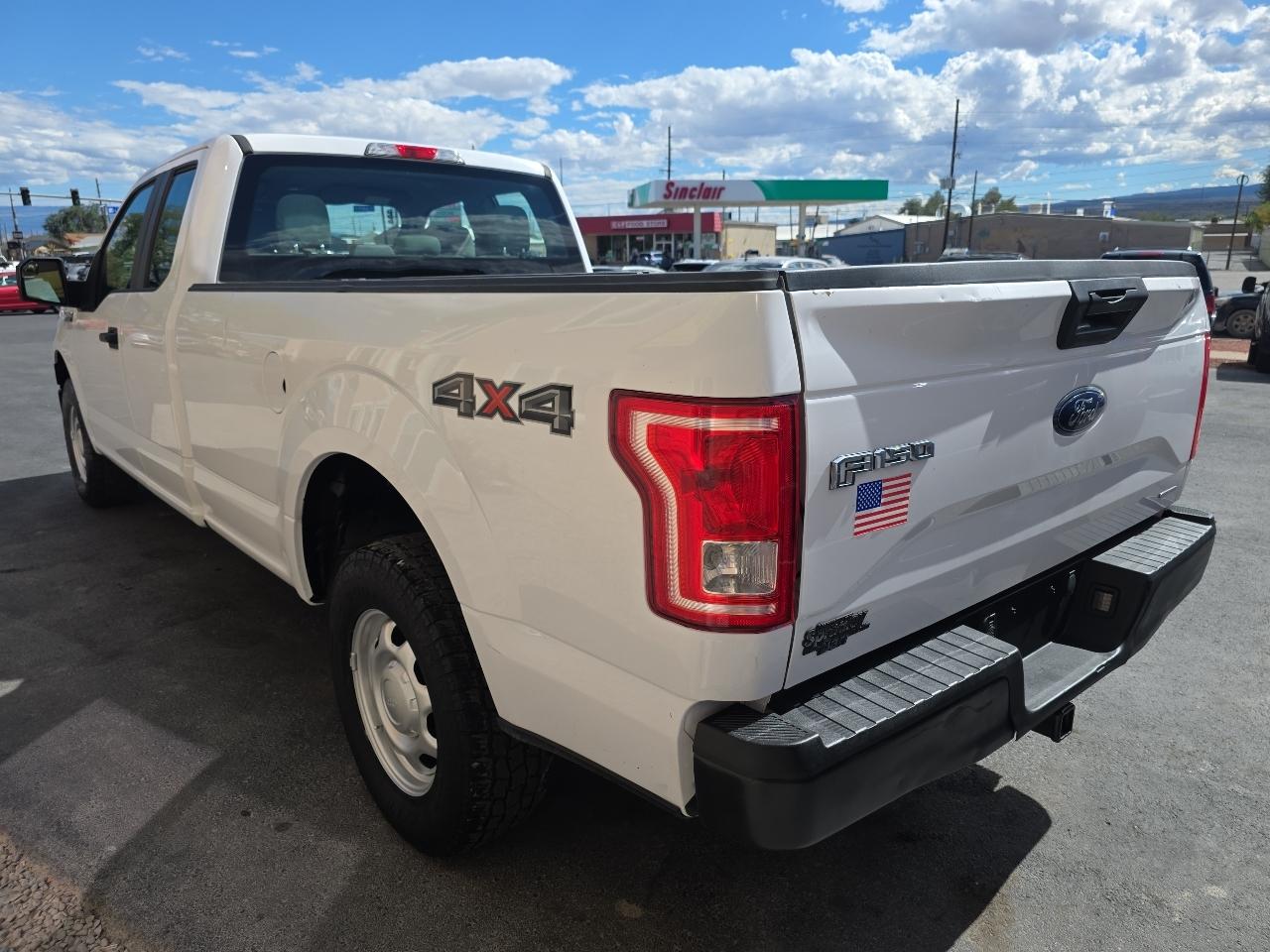 Ford F-150 photo 3