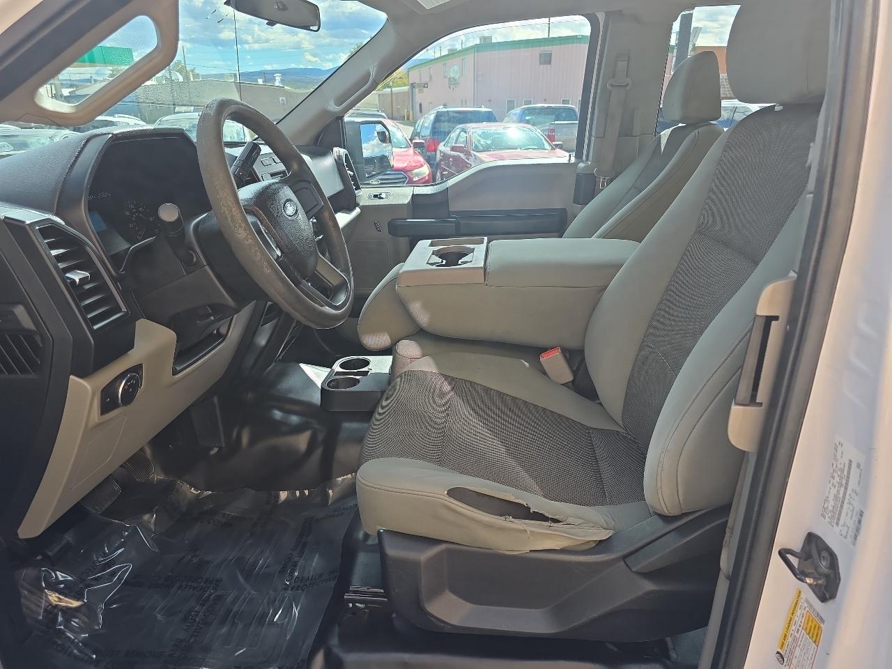 Ford F-150 photo 6