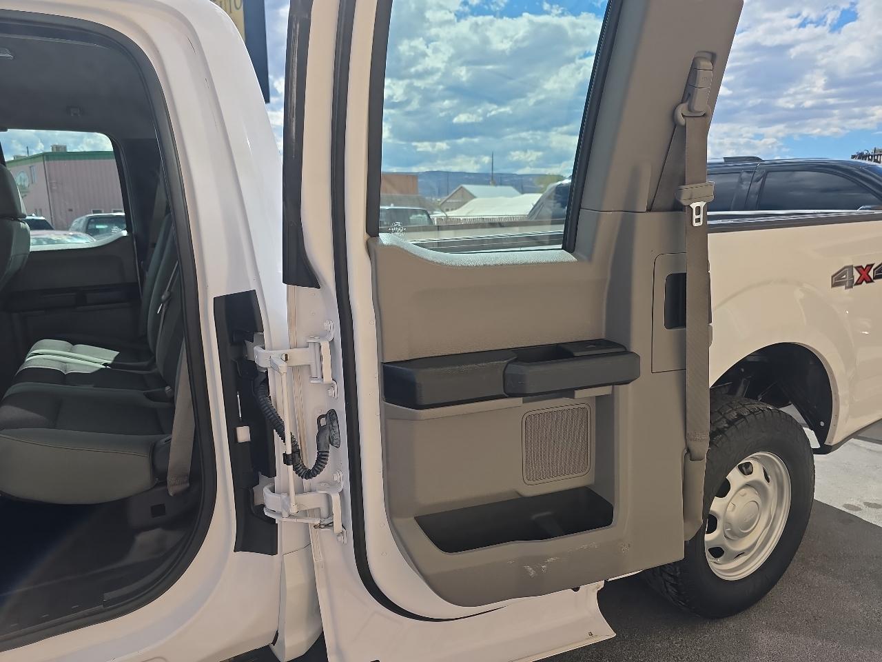Ford F-150 photo 8