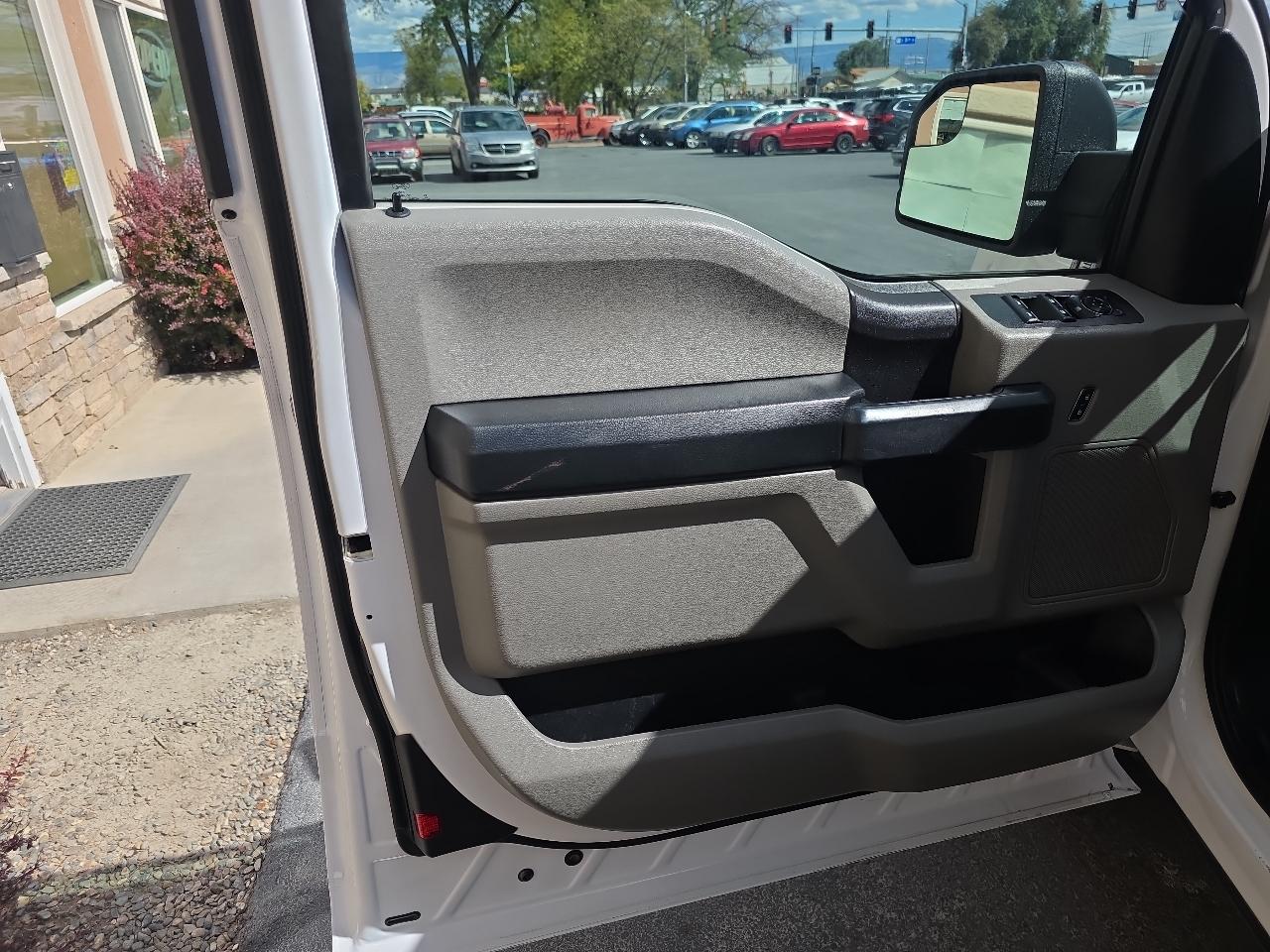 Ford F-150 photo 9
