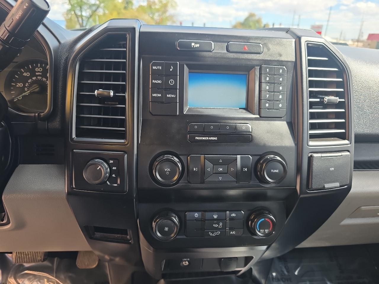 Ford F-150 photo 11