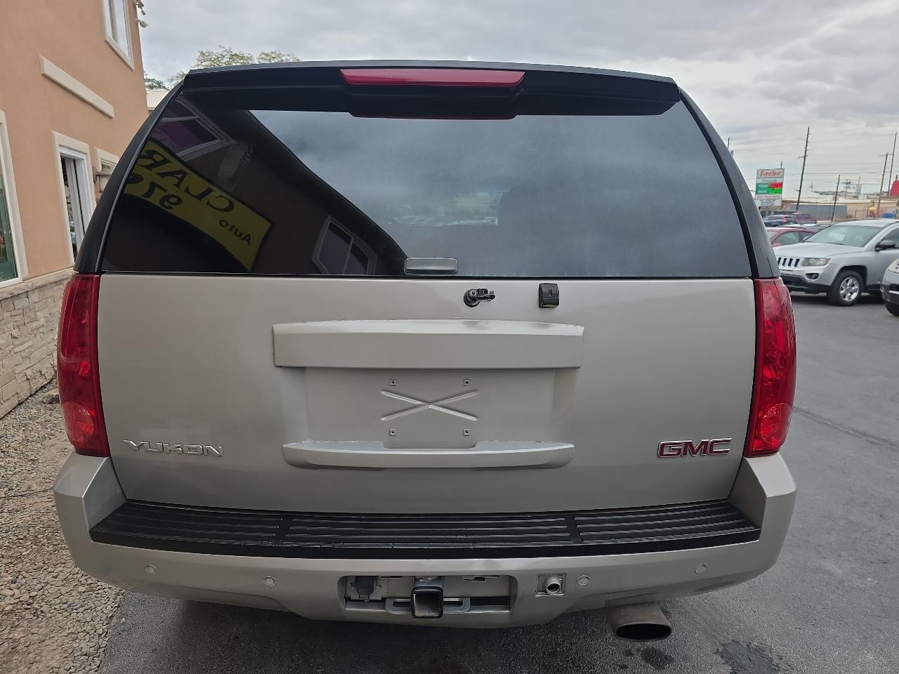 GMC Yukon photo 5