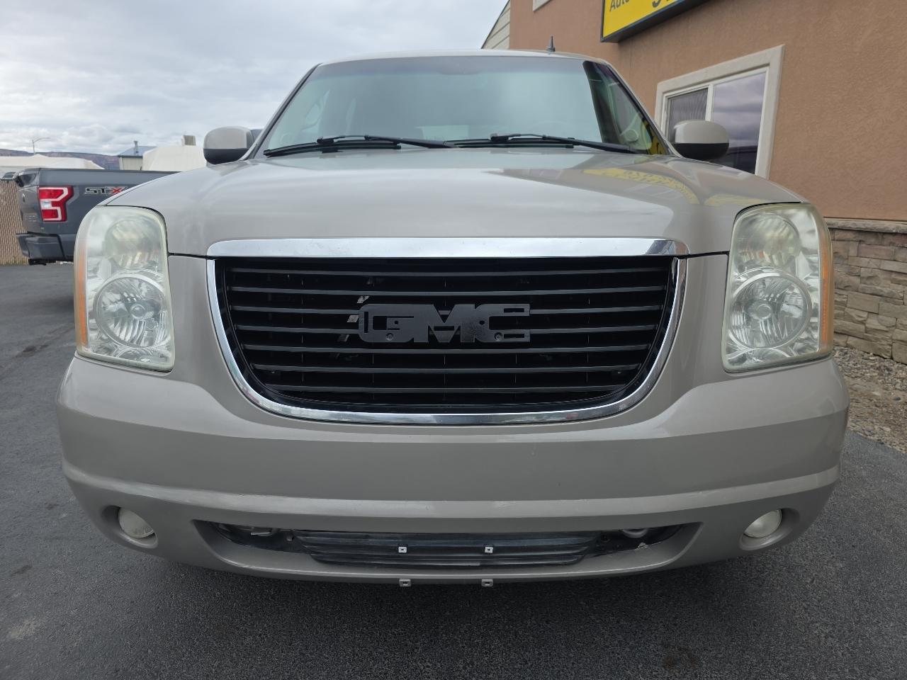 GMC Yukon photo 7